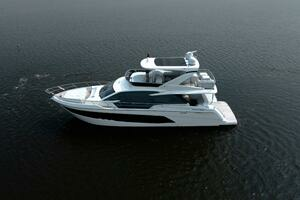2022 Absolute 62 Fly thumbnail 7