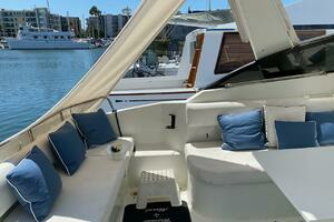 1993 Silverton 38 Express thumbnail 11