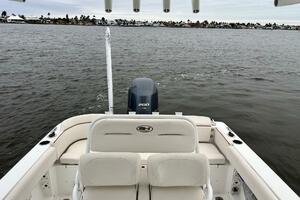 Photo 4093038 for 2021 Sea Hunt Ultra 219  