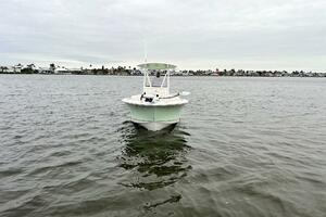 Photo 4093034 for 2021 Sea Hunt Ultra 219  