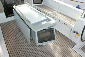 2015 Beneteau Oceanis 45 thumbnail 20