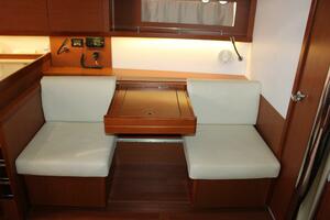 2015 Beneteau Oceanis 45 thumbnail 23