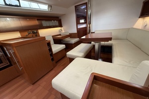 2015 Beneteau Oceanis 45 thumbnail 37