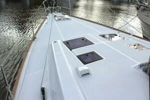 2015 Beneteau Oceanis 45 thumbnail 6