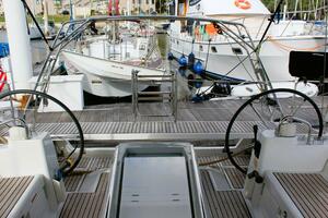 2015 Beneteau Oceanis 45 thumbnail 15