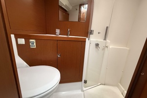 2015 Beneteau Oceanis 45 thumbnail 43