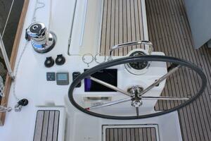 2015 Beneteau Oceanis 45 thumbnail 17