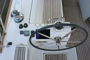 2015 Beneteau Oceanis 45 thumbnail 17