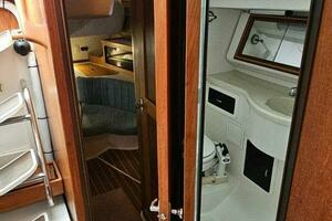 1995 Catalina 400 thumbnail 25