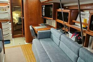 1995 Catalina 400 thumbnail 15