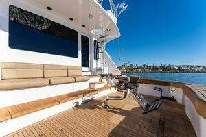 2007 Hatteras 64 Convertible thumbnail 4