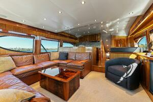2007 Hatteras 64 Convertible thumbnail 2