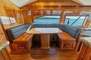 2007 Hatteras 64 Convertible thumbnail 14