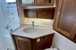 Photo 4914923 for 2027 Sabre 43 Salon Express  