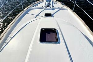 Photo 4914960 for 2027 Sabre 43 Salon Express  