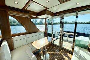 Photo 4914938 for 2027 Sabre 43 Salon Express  