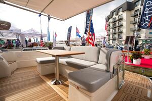 Photo 4722676 for 2027 Sabre 45 Salon Express  