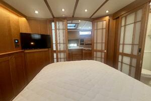 Photo 4958197 for 2025 Sabre 48 Salon Express  