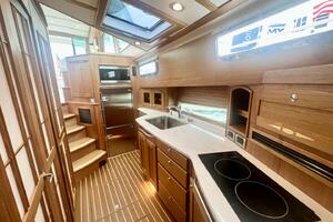 Photo 4958194 for 2025 Sabre 48 Salon Express  