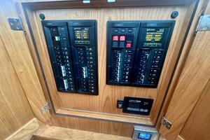 Photo 4958302 for 2025 Sabre 48 Salon Express  