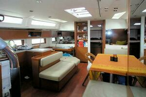 2019 Beneteau 51.1 thumbnail 10