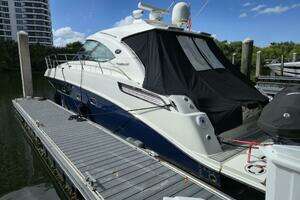  2014 Sea Ray  Yacht For Sale in Miami FL