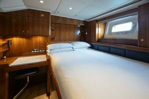 2005 Royal Huisman Ketch Sailing Yacht thumbnail 40
