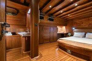 2013 East Yachting Custom thumbnail 51