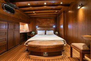 2013 East Yachting Custom thumbnail 103