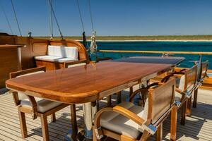 2013 East Yachting Custom thumbnail 29