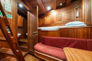 2013 East Yachting Custom thumbnail 110