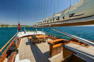 2013 East Yachting Custom thumbnail 78