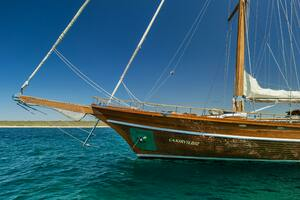 2013 East Yachting Custom thumbnail 9