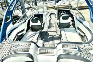 2018 Yamaha Boats thumbnail 15