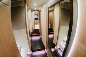 2018 Sunseeker Yacht thumbnail 21