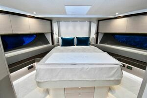 2018 Sunseeker Yacht thumbnail 8