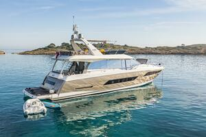 BLUE M 2016 Prestige 680 Yacht For Sale in Palma de Mallorca 