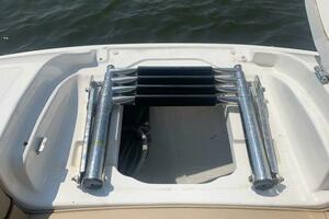 Photo 4121061 for 2017 Sea Ray 270 SDX Outboard  