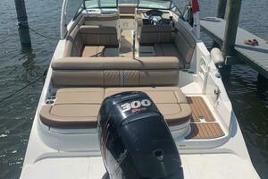 Photo 4121065 for 2017 Sea Ray 270 SDX Outboard  