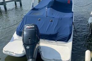 Photo 4121043 for 2017 Sea Ray 270 SDX Outboard  