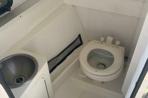 Photo 4121059 for 2017 Sea Ray 270 SDX Outboard  