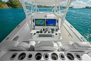 2019 Invincible 42 Open Fisherman thumbnail 3