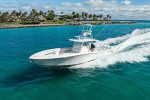 2019 Invincible 42 Open Fisherman thumbnail 40