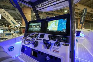 Photo 4201714 for 2023 Sea Fox 368 Commander  