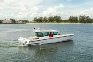  2024 Axopar 37XC CROSS CABIN Yacht For Sale in Sarasota FL