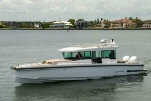  2024 Axopar 37XC CROSS CABIN Yacht For Sale in Sarasota FL