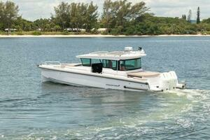  2024 Axopar 37XC CROSS CABIN Yacht For Sale in Sarasota FL