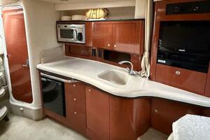 LUXE 32ft Sea Ray Yacht For Sale