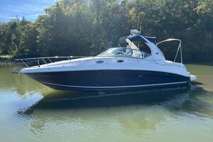 LUXE 32ft Sea Ray Yacht For Sale