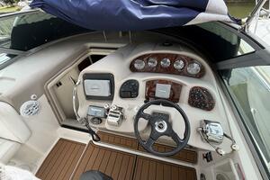 LUXE 32ft Sea Ray Yacht For Sale